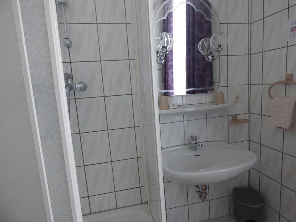 Hotel Diele Detmold Rum bild