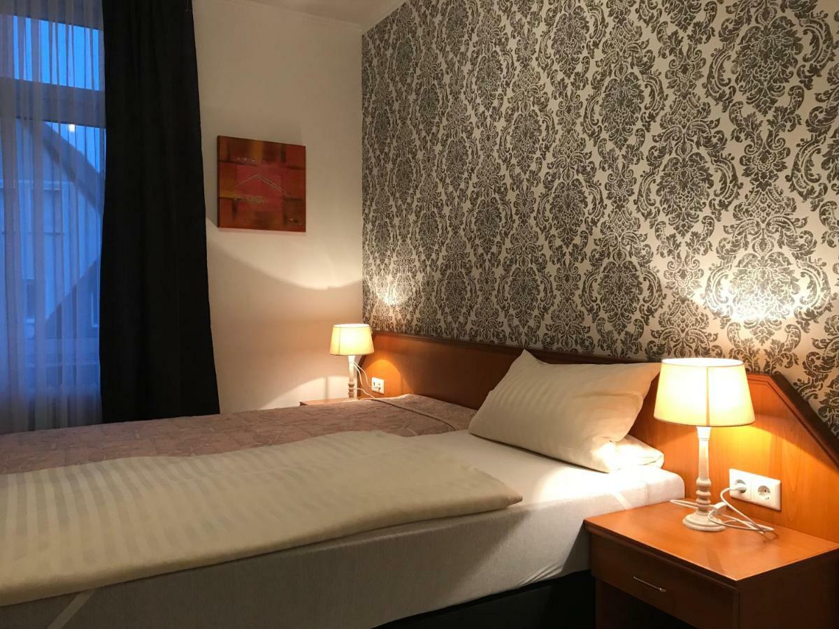 Hotel Diele Detmold Exteriör bild